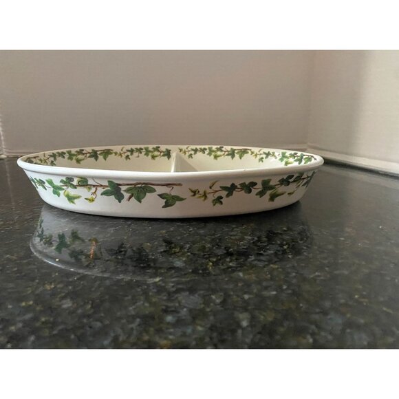 Portmeirion Holly and Ivy 11" Divided Oval Server - Picture 2 of 9